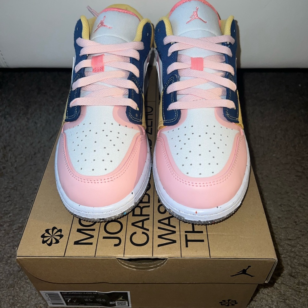Super cute jordan 1 low